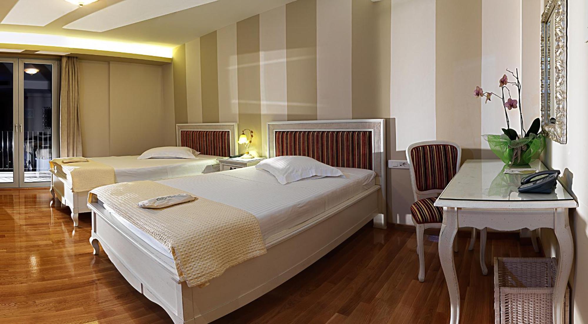 Hondos Classic Hotel & Spa Nestani Rum bild